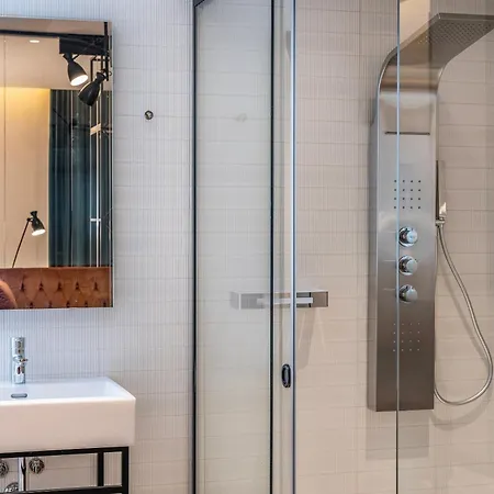 מלון Axel - Adults Only 4*