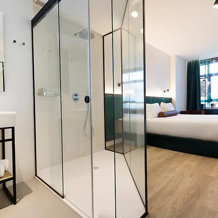 Axel - Adults Only בילבאו